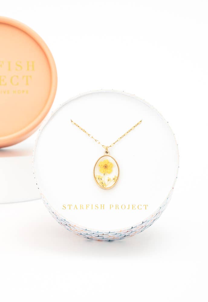 In Bloom Necklace- 14K Gold Plated Resin Floral Oval Pendant Necklace